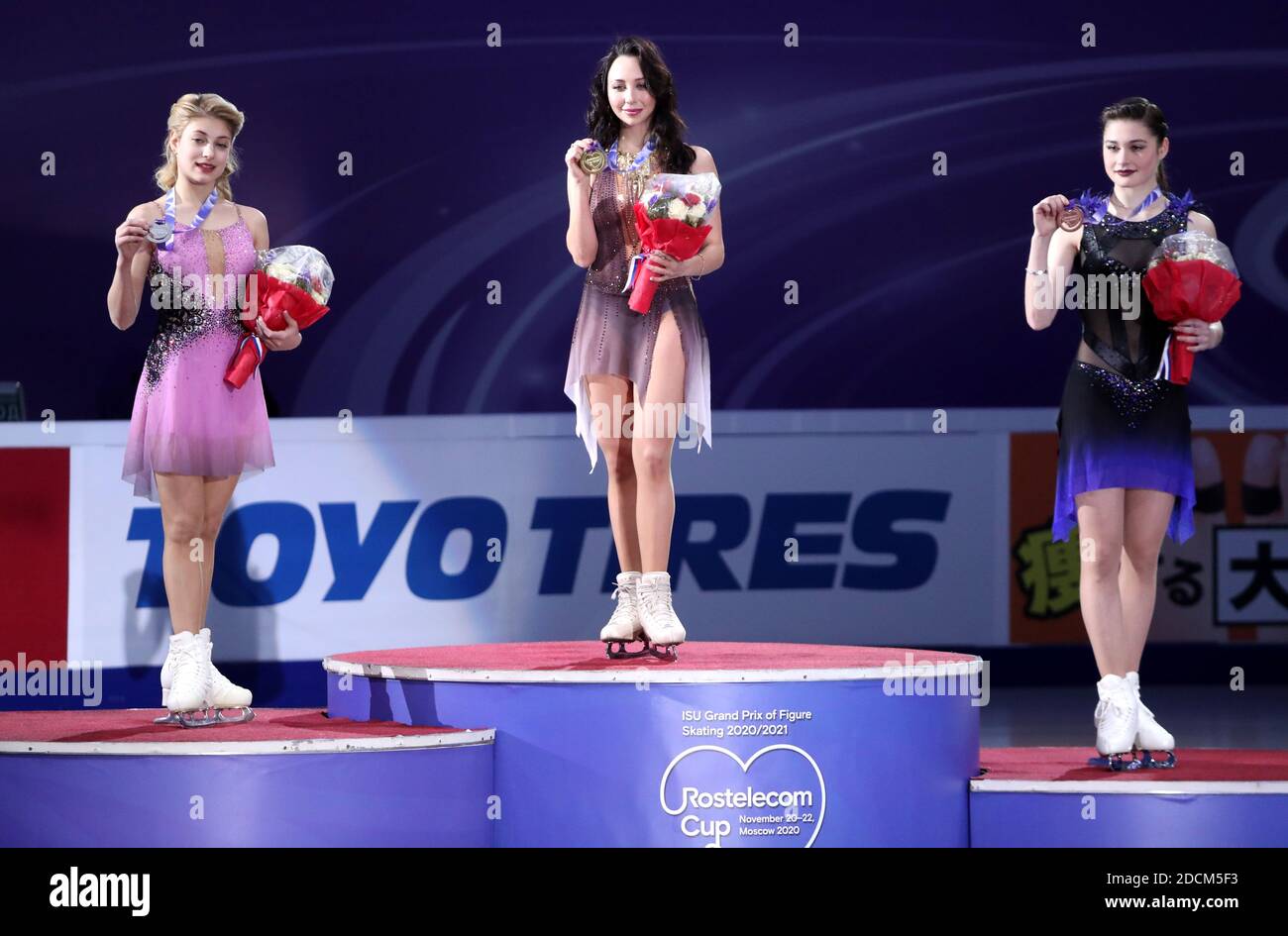Rostelecom Cup 2022 Schedule Figure Skating - Isu Grand Prix Of Figure Skating - 2020 Rostelecom Cup -  Megasport Sport Palace, Moscow, Russia - November 22, 2020 Russia's  Elizaveta Tuktamysheva Celebrates Winning The Ladies Program On
