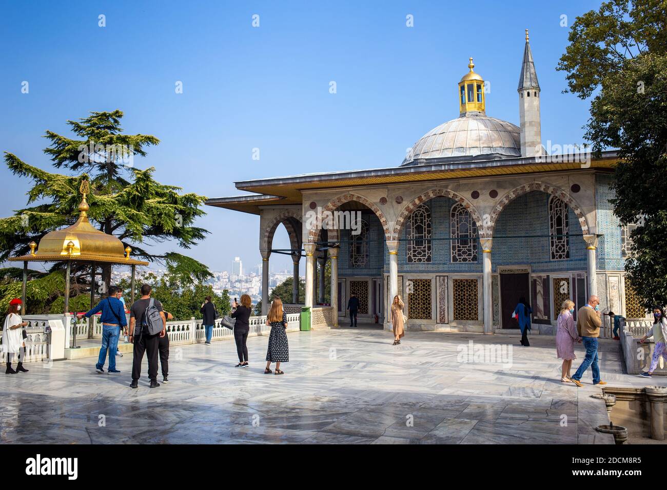 The topkapi palace is a large palace in istanbul hi-res stock ...