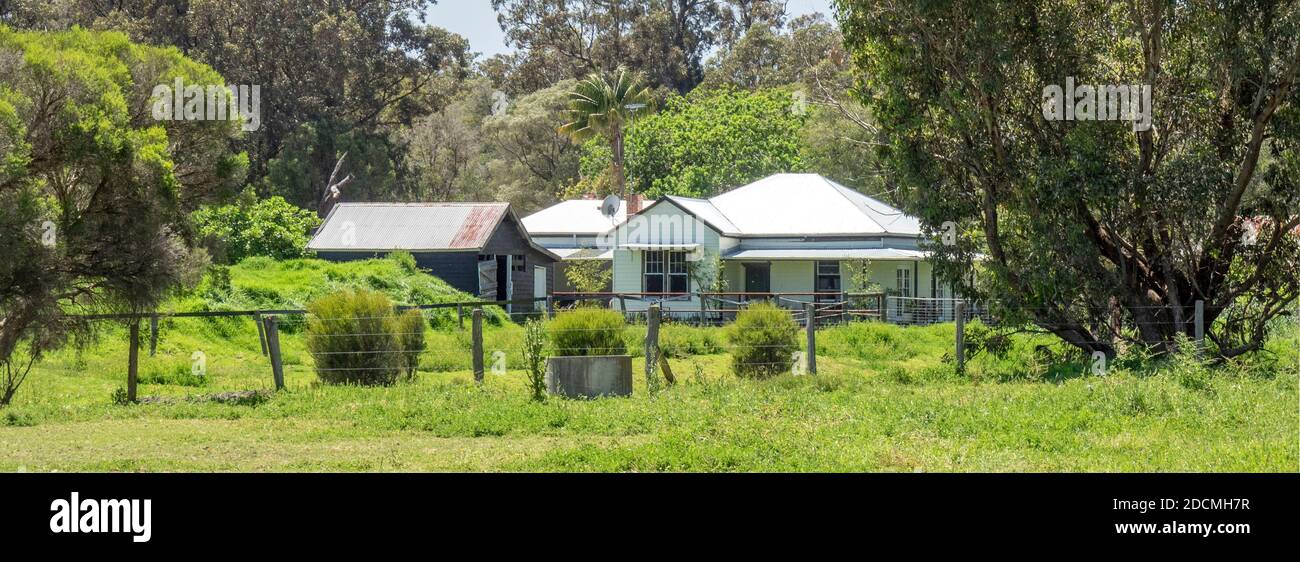 Farmhouse and barn in Capel Western Australia Stock Photo Alamy