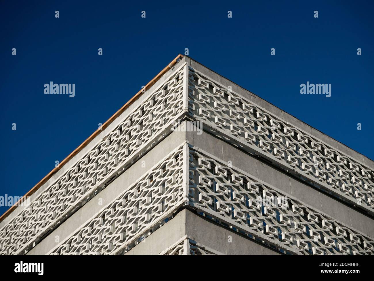 【人気No.1】 Brutalist Soviet of Detail Architecture. of facade Old アート・デザイン・音楽