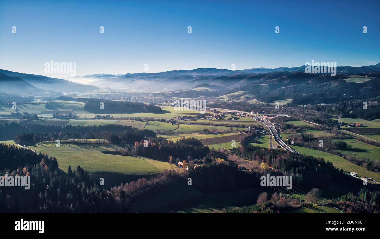 landschaft, natur, berg, himmel, panorama, berg, green, panorama, blau, anblick, sommer, hills Stock Photo