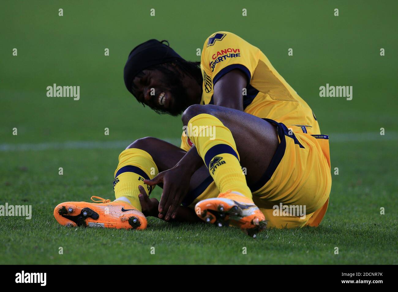 Rome, Italy. 22nd Nov, 2020. Gervinho (Parma) injuried during the Serie A Tim match between AS Roma and Parma Calcio 1913 at Stadio Olimpico on November 22, 2020 in Rome, Italy. (Photo by Giuseppe Fama/Pacific Press) Credit: Pacific Press Media Production Corp./Alamy Live News Stock Photo