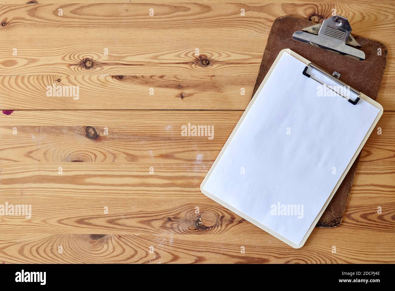 A studio photo of a clip board Stock Photo - Alamy
