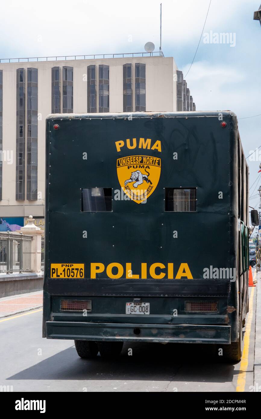 Policia lima hi-res stock photography and images - Alamy