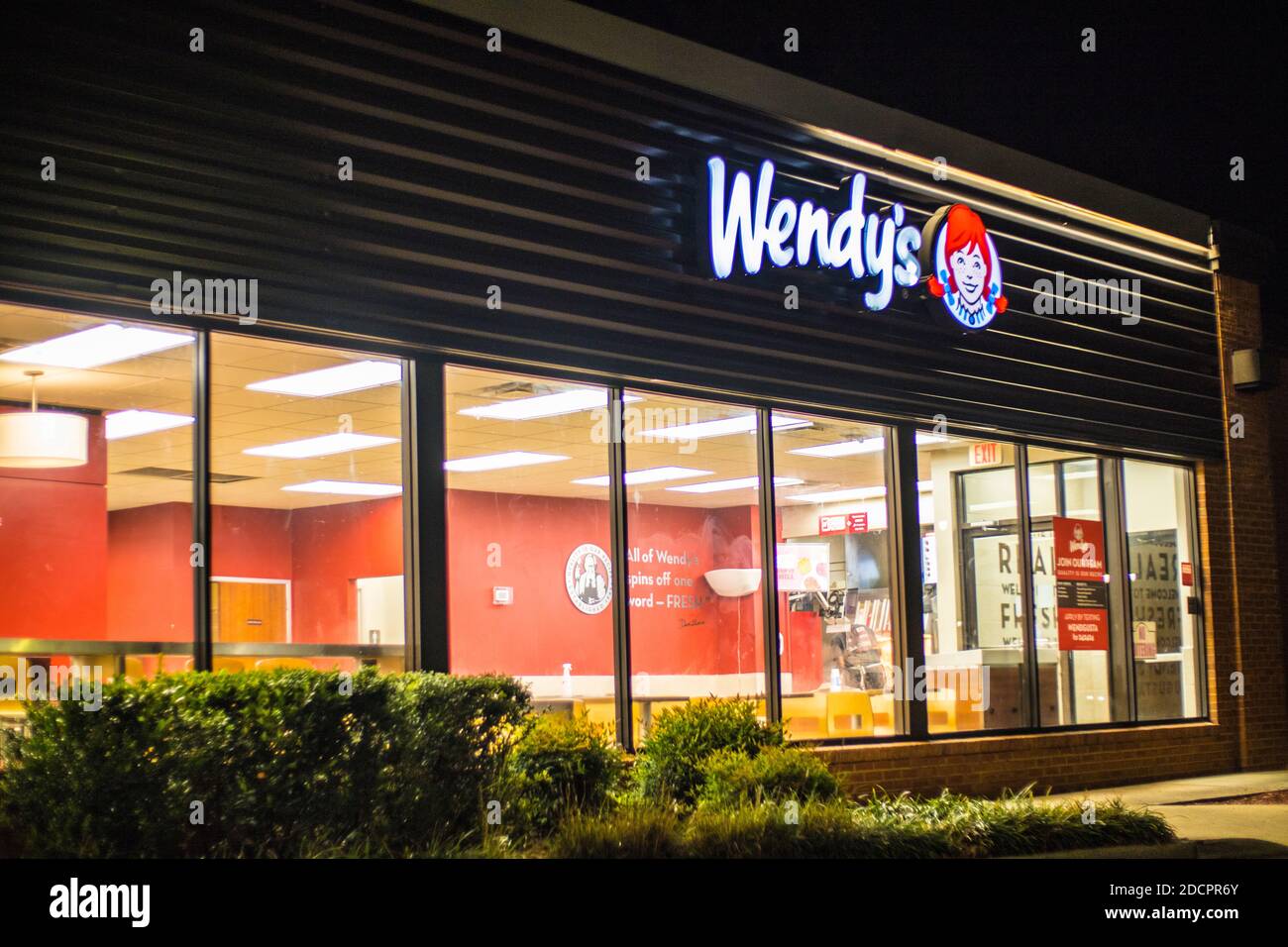 Augusta, Ga / USA - 11 20 20: Wendys Restaurant fast food side view at night Stock Photo