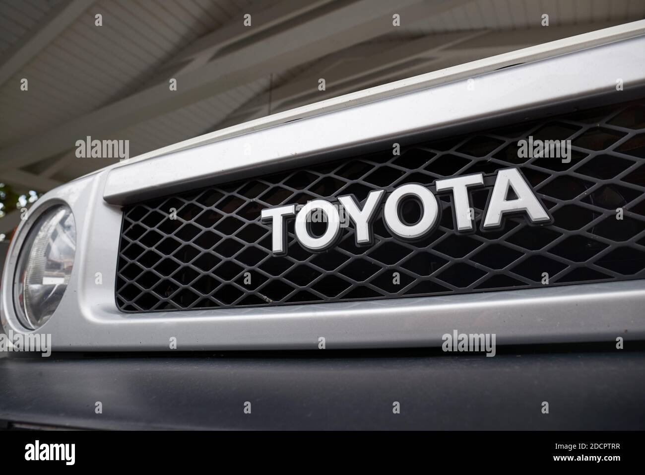 Toyota logo label closeup Stock Photo Alamy
