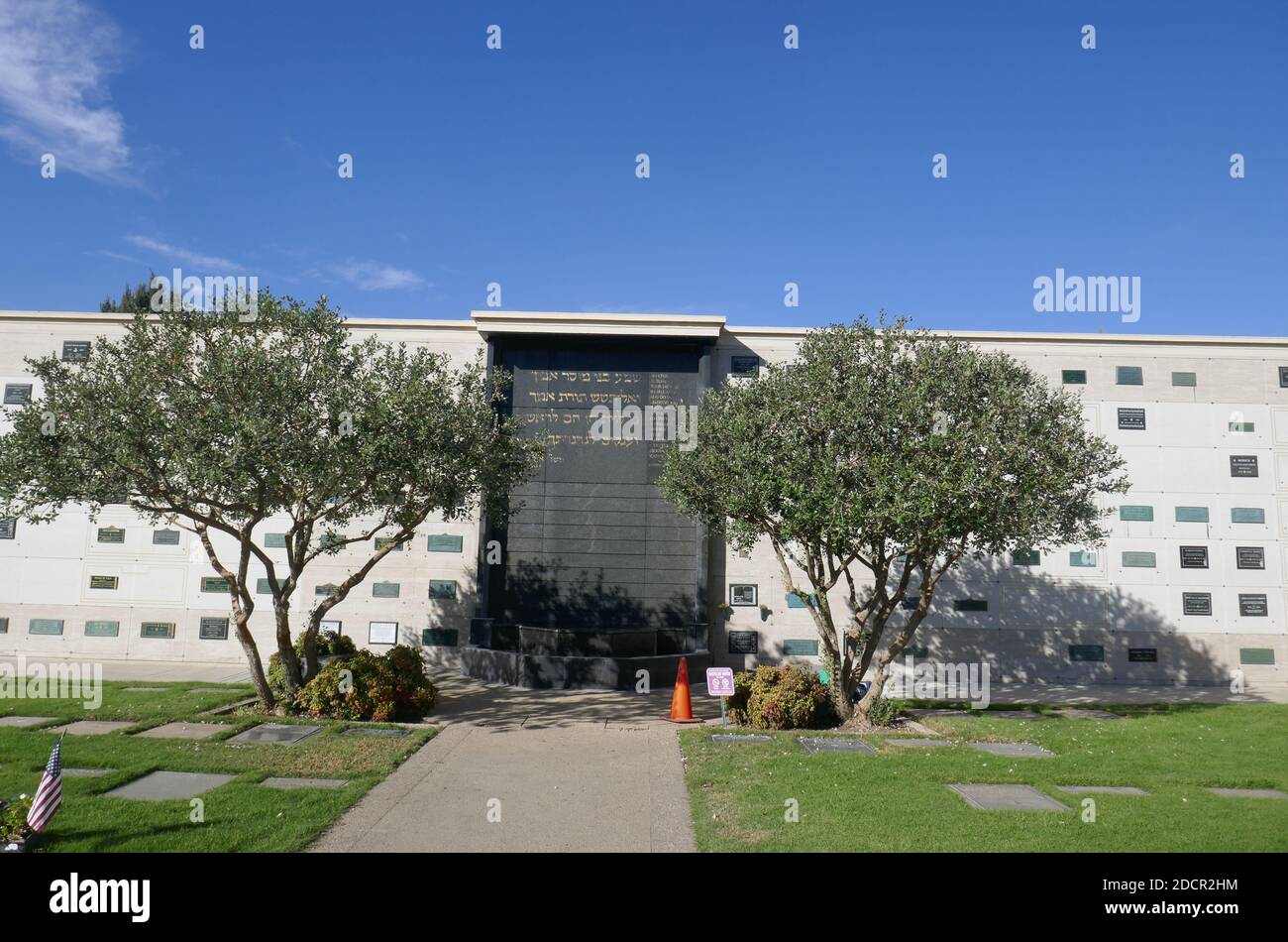 Los Angeles, California, USA 17th November 2020 A general view of atmosphere of Mount Sinai Cemetery Hollywood Hills on November 17, 2020 in Los Angeles, California, USA. Photo by Barry King/Alamy Stock Photo Stock Photo