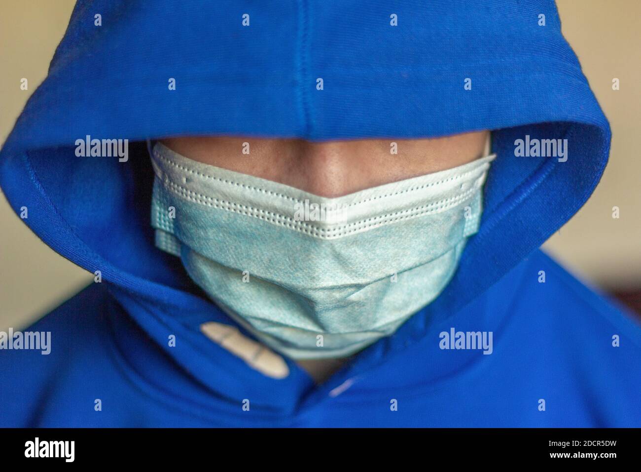 Hidden face hoodie hires stock photography and images Alamy