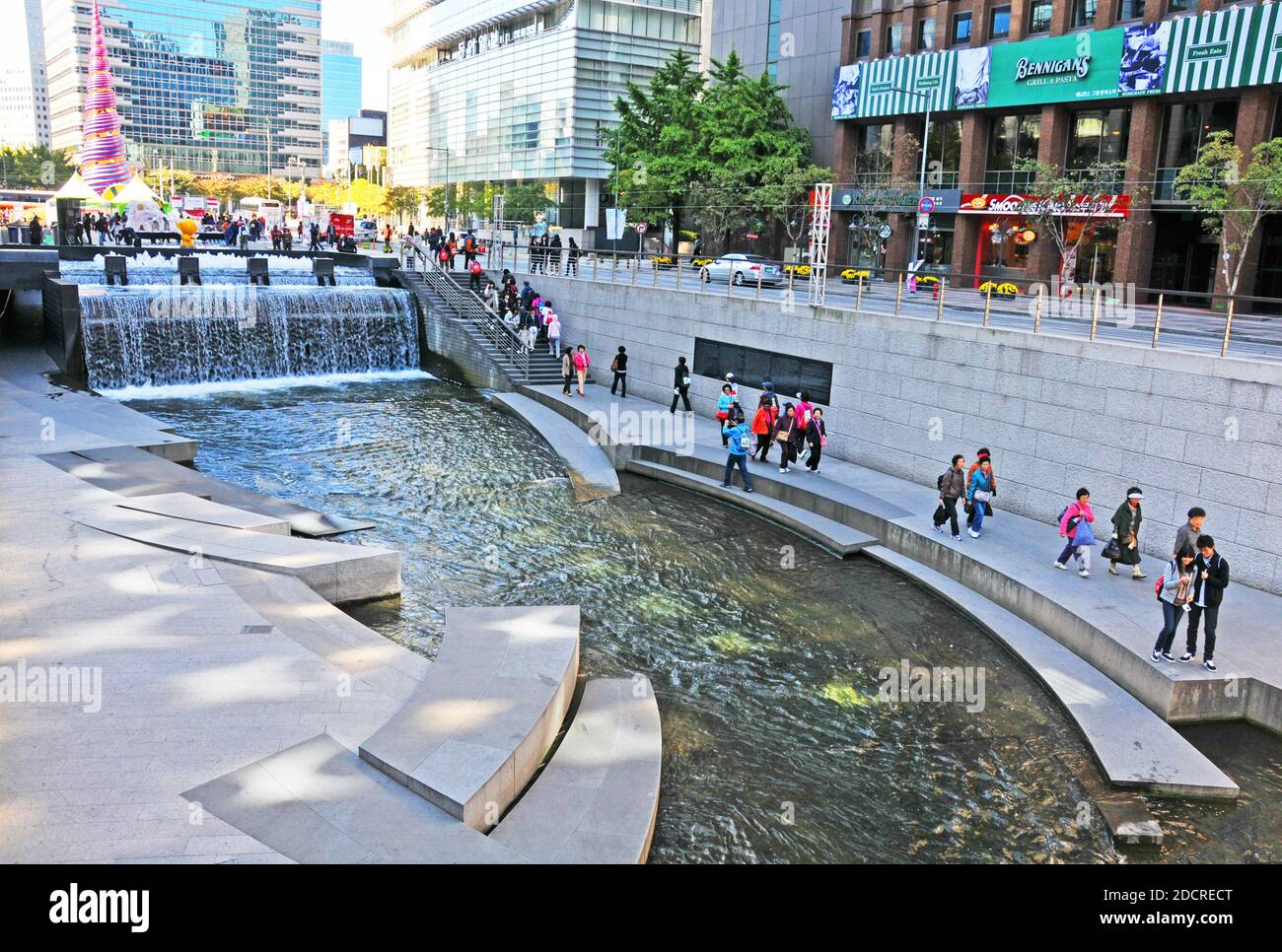 Cheonggyecheon river, Seoul, South Korea Stock Photo Alamy