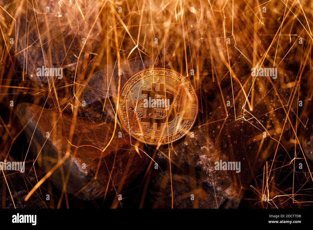 Cologne, Deutschland. 19th Nov, 2020. The price of the cryptocurrency  Bitcoin is approaching a record high. The course of the digital speculative  currency climbed on the Bitcoin trading exchange Bitstamp on Friday