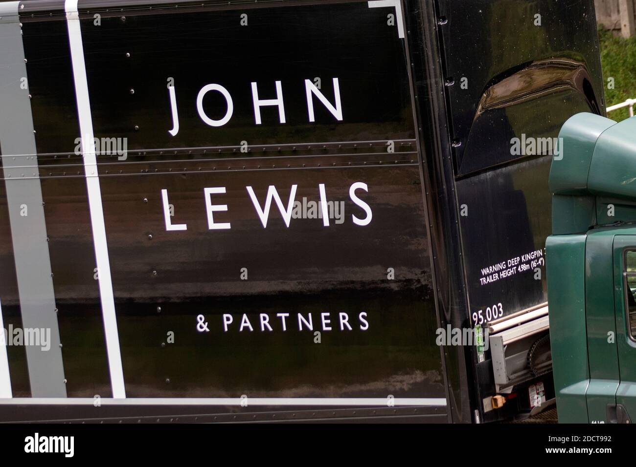 John lewis lorry delivery hires stock photography and images Alamy