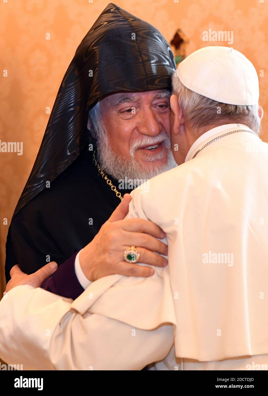 Pope Francis meets with Aram I Kechichian, head of the Catholicosate of