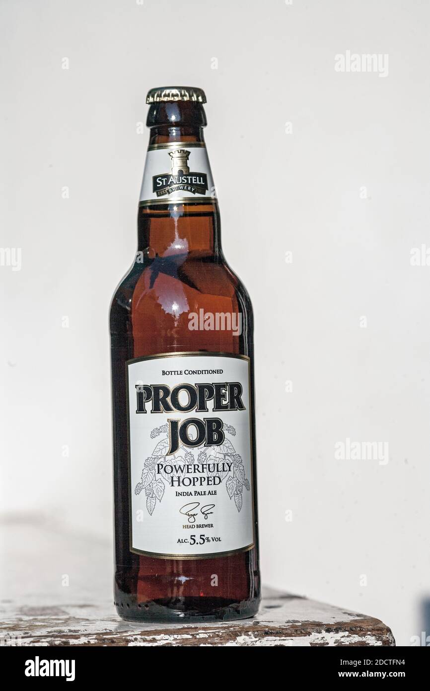 GREAT BRITAIN /Cornwall/Cornish local beer Proper Job Stock Photo Alamy