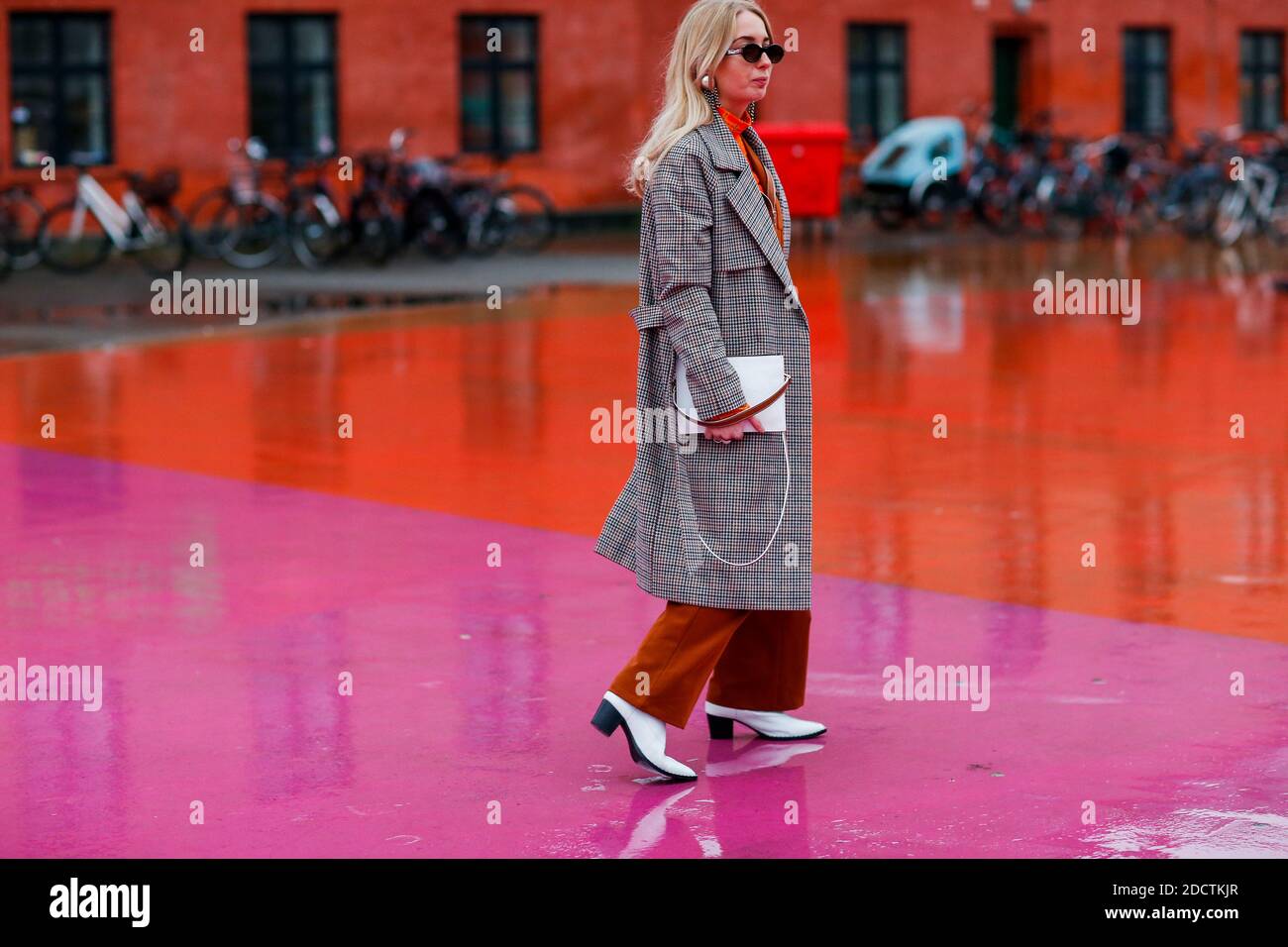 Street style, arriving at Freya Dalsjo Fall-Winter 2018-2019 show held at Norrebrohallen, in Denmark, on January 31, 2018. Photo by Marie-Paola Bertrand-Hillion/ABACAPRESS.COM Stock Photo - Alamy
