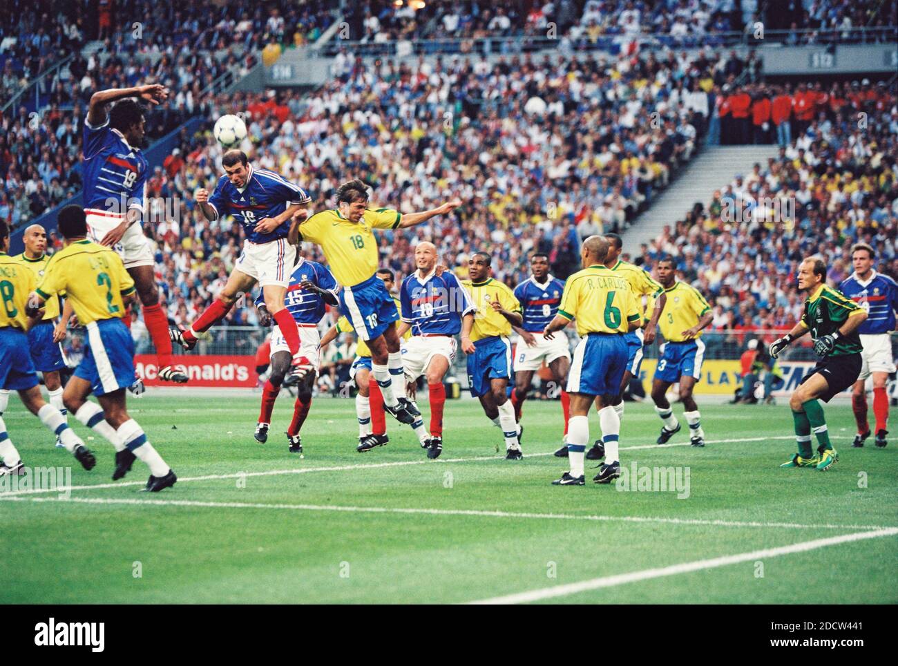 France's Zinedine Zidane scores the 10 goal during the FIFA football