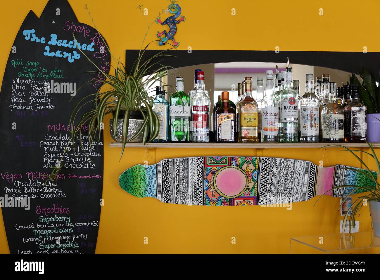 Beach bar with bottles of alcohol beverages Stock Photo Alamy