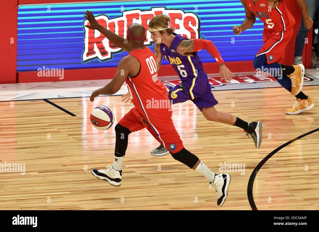 Pictures of Celebrities at 2018 NBA All-Star Celebrity Game