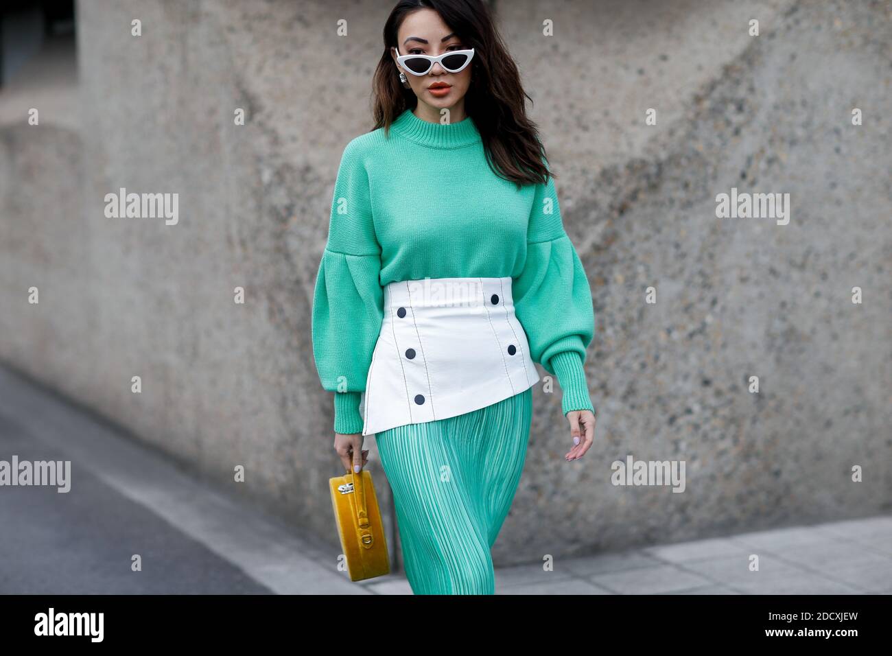 Street style, Jessica Wang arriving at Margaret Howell Fall-Winter 2018