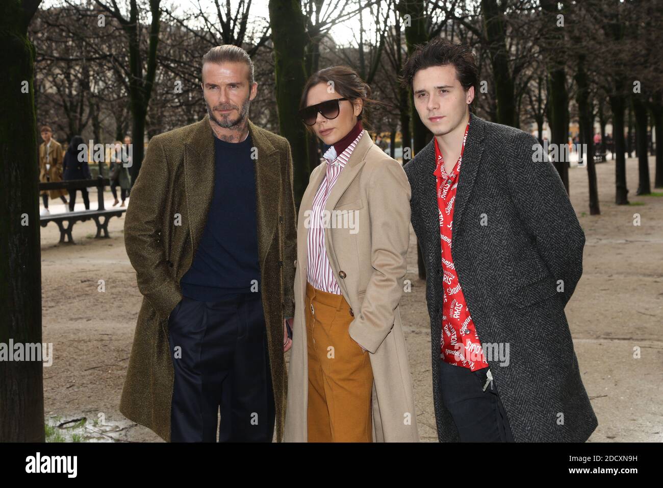 Victoria Beckham Attending Louis Vuitton Fashion Show in Paris October 7,  2007 – Star Style