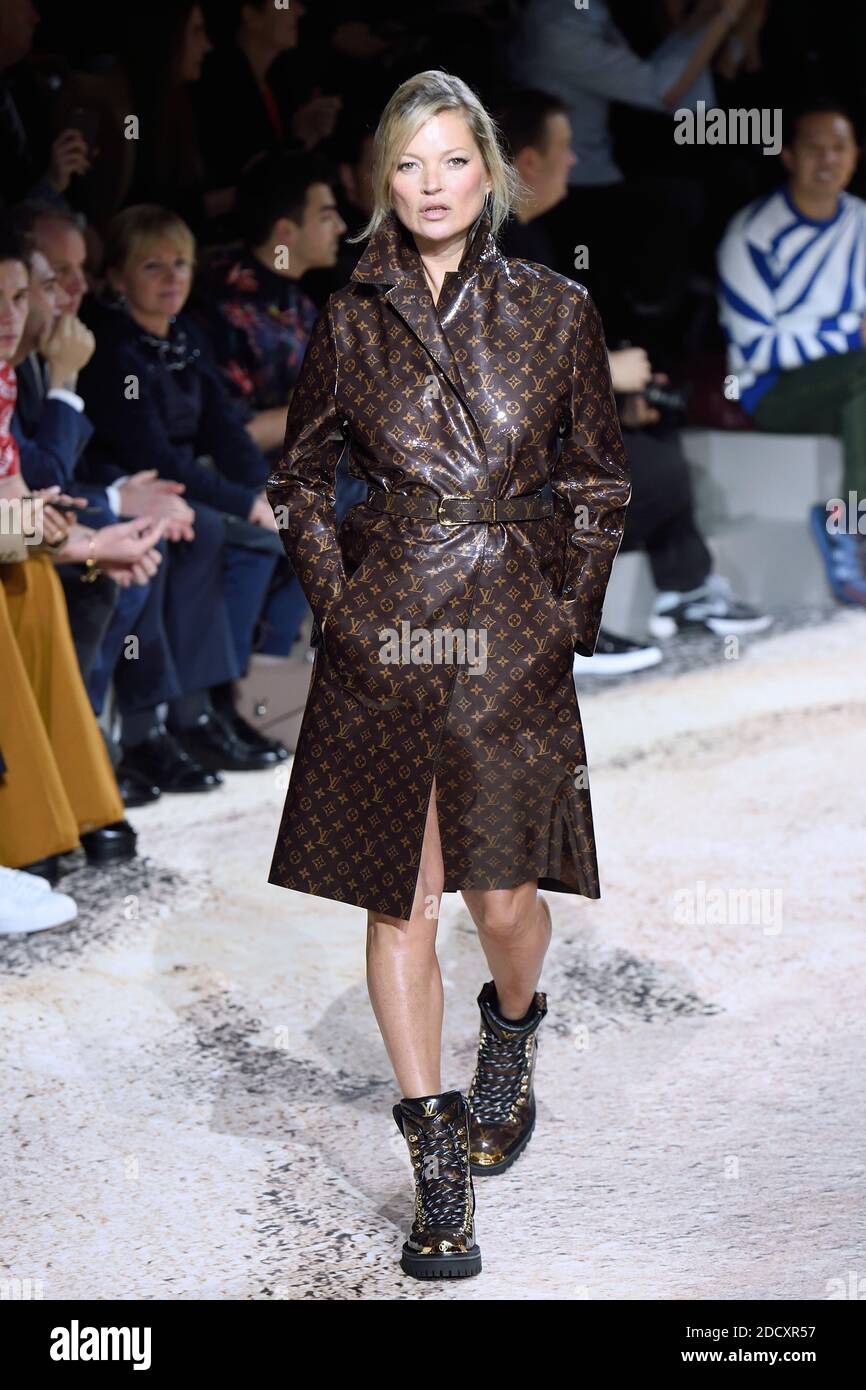 Model walks on the runway during the Louis Vuitton Paris Fashion Week Men  Fall Winter 2018-19 held in Paris, France on January 18, 2017. (Photo by  Jonas Gustavsson/Sipa USA Stock Photo - Alamy