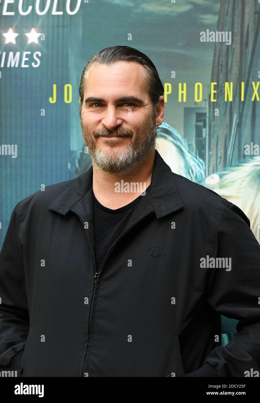 Actor Joaquin Phoenix attends the film 'A Beautiful Day' photocall on April  27, 2018 in Rome, Italy. Photo by Eric Vandeville/ABACAPRESS.COM Stock  Photo - Alamy, image size:897x1390