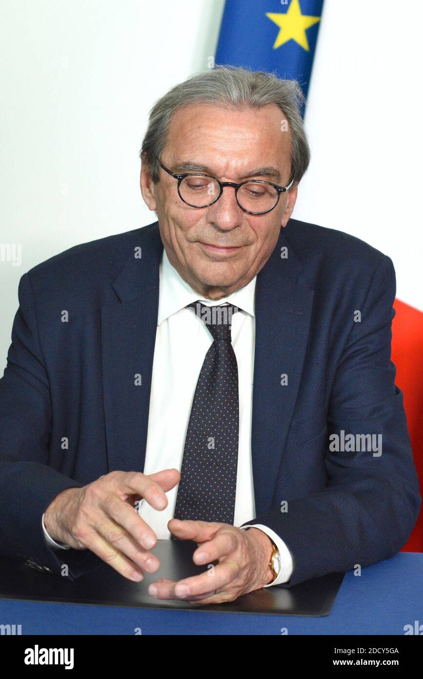 Roland Ries Roland Ries, Mayor of Strasbourg in France, indicted in the
