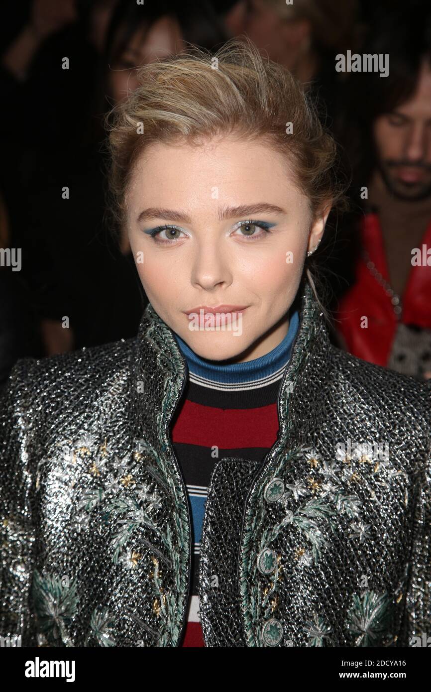 Chloe Grace Moretz attending the Louis Vuitton Womenswear Fall/Winter 2022/ 2023 show as part of Paris Fashion Week in Paris, France on March 07, 2022.  Photo by Aurore Marechal/ABACAPRESS.COM Stock Photo - Alamy