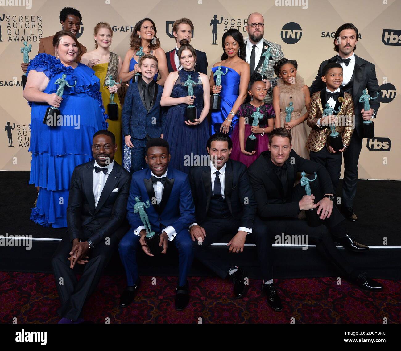 Jermel Nakia, Chrissy Metz, Alexandra Breckenridge, Mandy Moore, Hannah Zeile, Logan Shroyer, Lonnie Chavis, Chris Sullivan, Susan Kelechi Watson, Eris Baker, Milo Ventimiglia, and Faithe Herman, Sterling K. Brown, Niles Fitch, Justin Hartley, and Jon Huertas, winners of Outstanding Performance by an Ensemble in a Drama Series for 'This Is Us', pose in the press room during the 24th Annual Screen Actors Guild Awards at The Shrine Auditorium on January 21, 2018 in Los Angeles, CA, USA. Photo by Lionel Hahn/ABACAPRESS.com Stock Photo