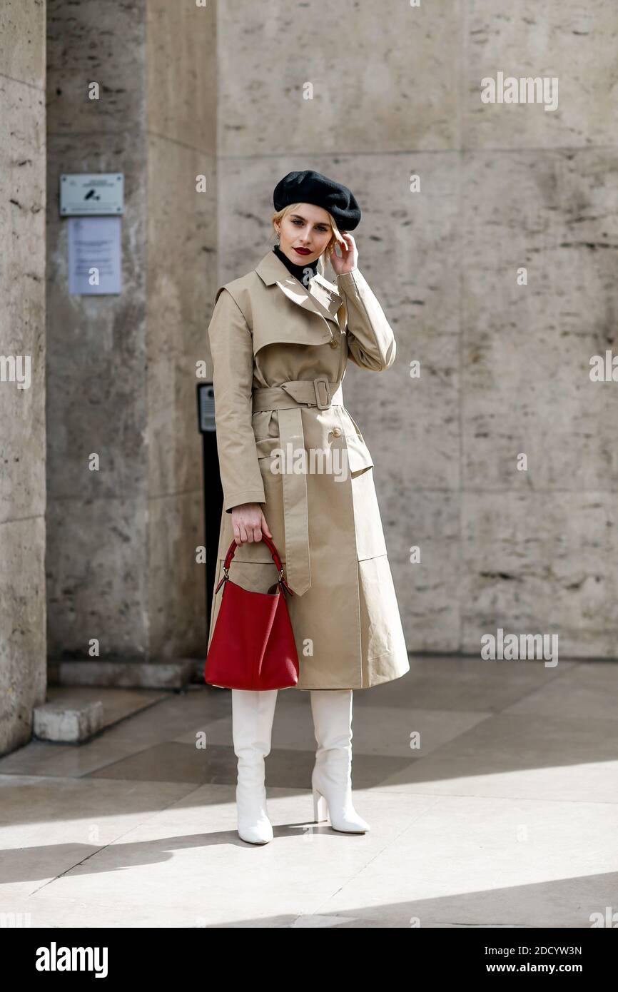 Street style, Caroline Daur arriving at Giambattista Valli Fall-Winter