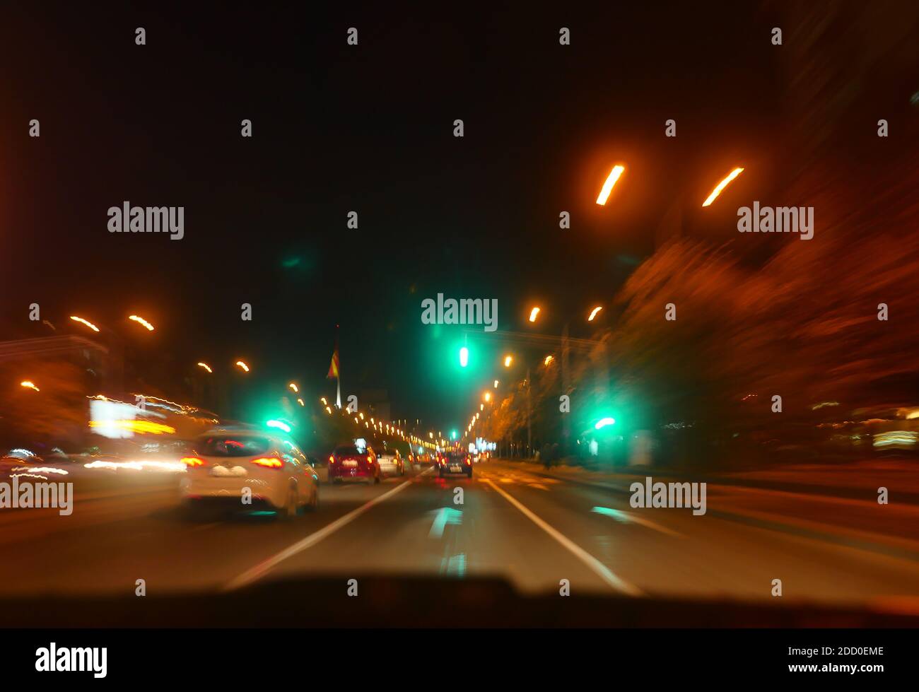 Night timelapse city street downtown hi-res stock photography and ...