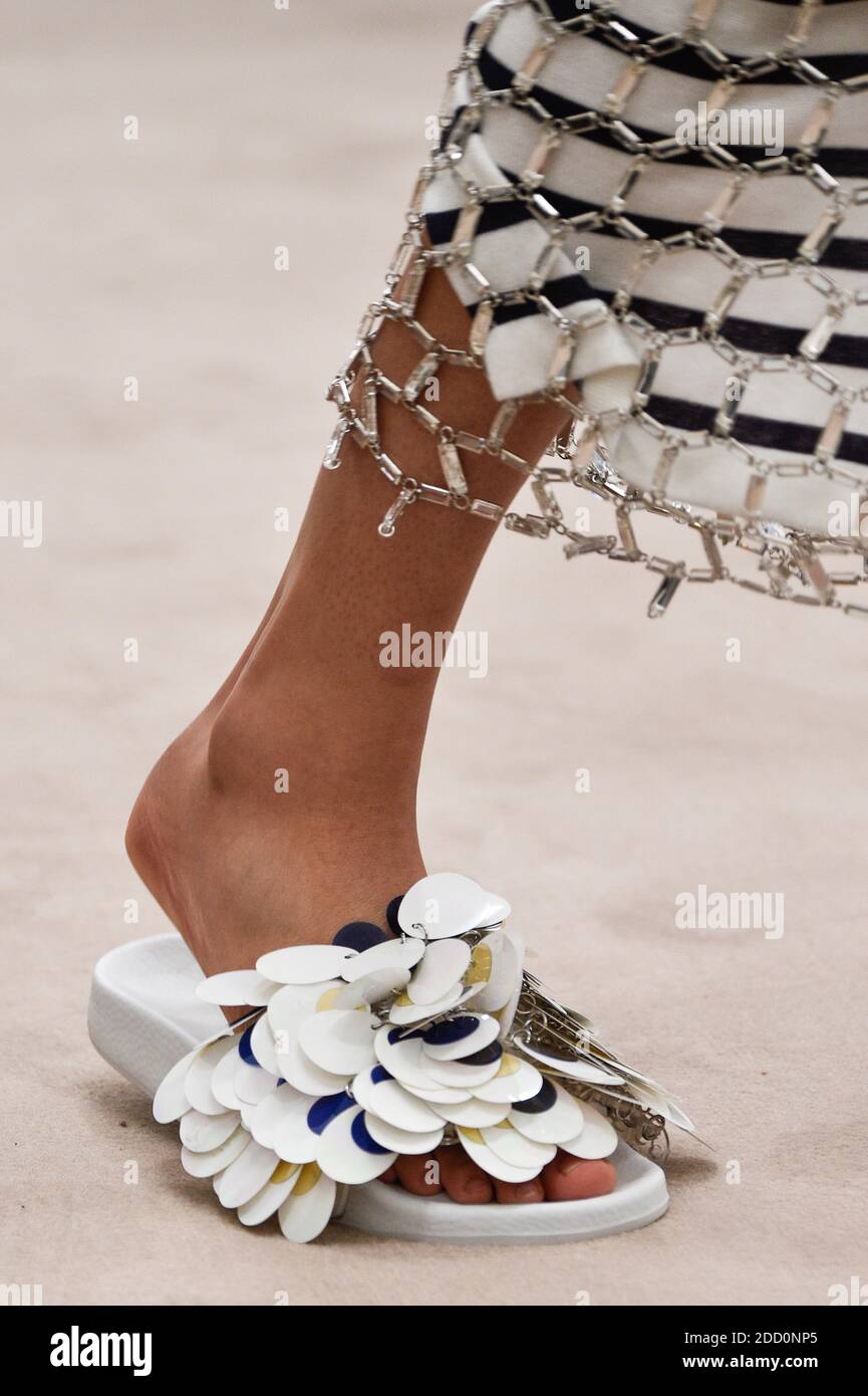 Shoes during the Paco Rabanne show as part of the Paris Fashion Week  Womenswear Fall/Winter 2018/2019 in Paris, France on March , 2018. Photo by  Alain Gil Gonzalez /ABACAPRESS.COM Stock Photo - Alamy