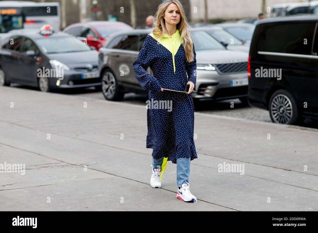 Holly Rouselle Street style, Holly Russel arriving at Haider Ackermann Fall-Winter ...