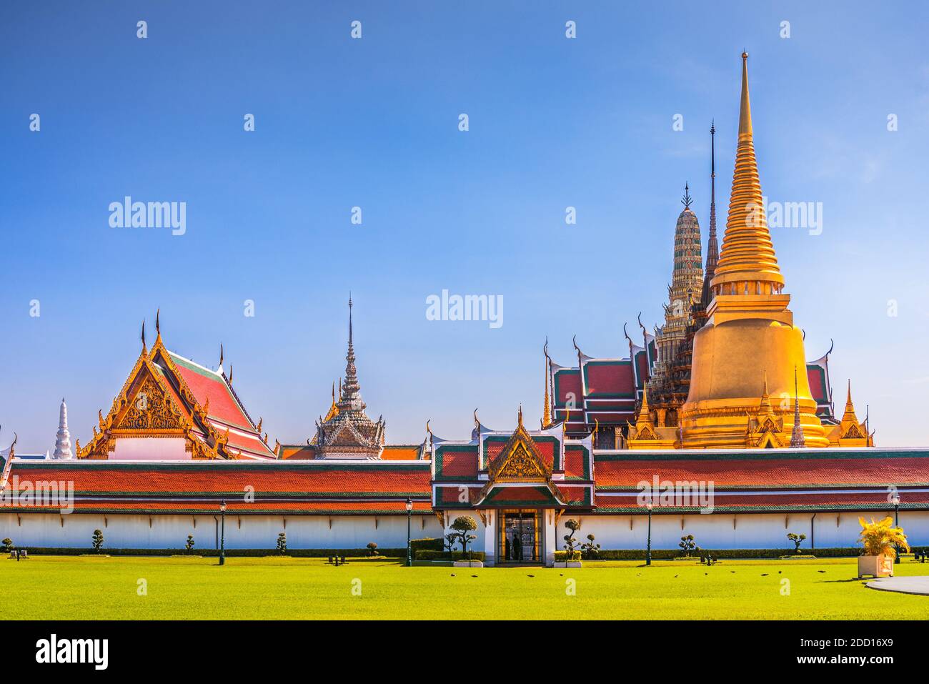 Grand Palace and Temple of Emerald Buddha Complex (Wat Phra Kaew) in Bangkok, Thailand Stock Photo