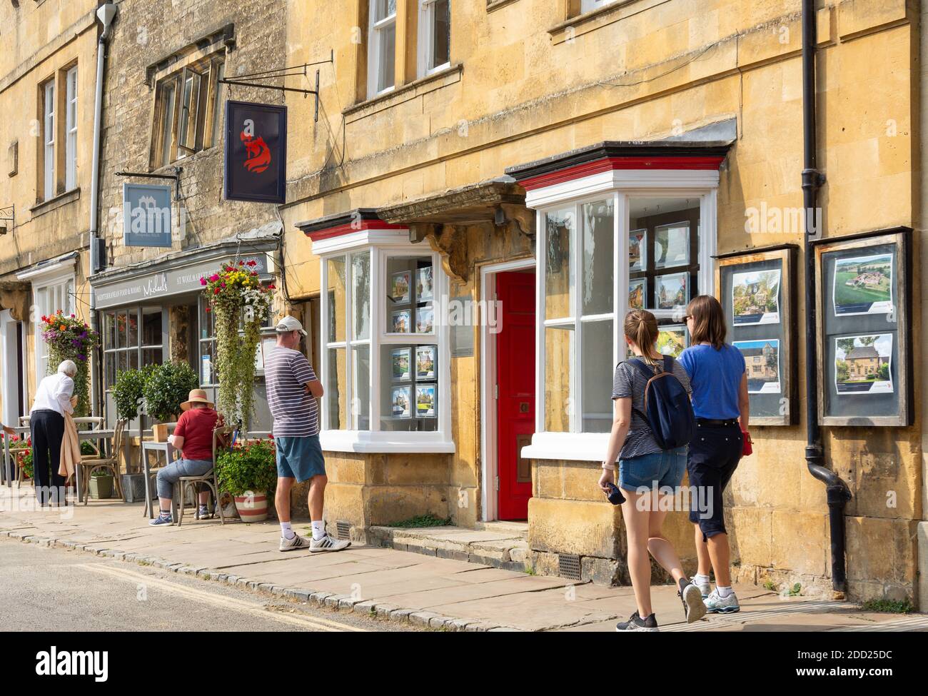 Michael's Restaurant and estate agent, High Street, Chipping Campden, Gloucestershire, England, United Kingdom Stock Photo