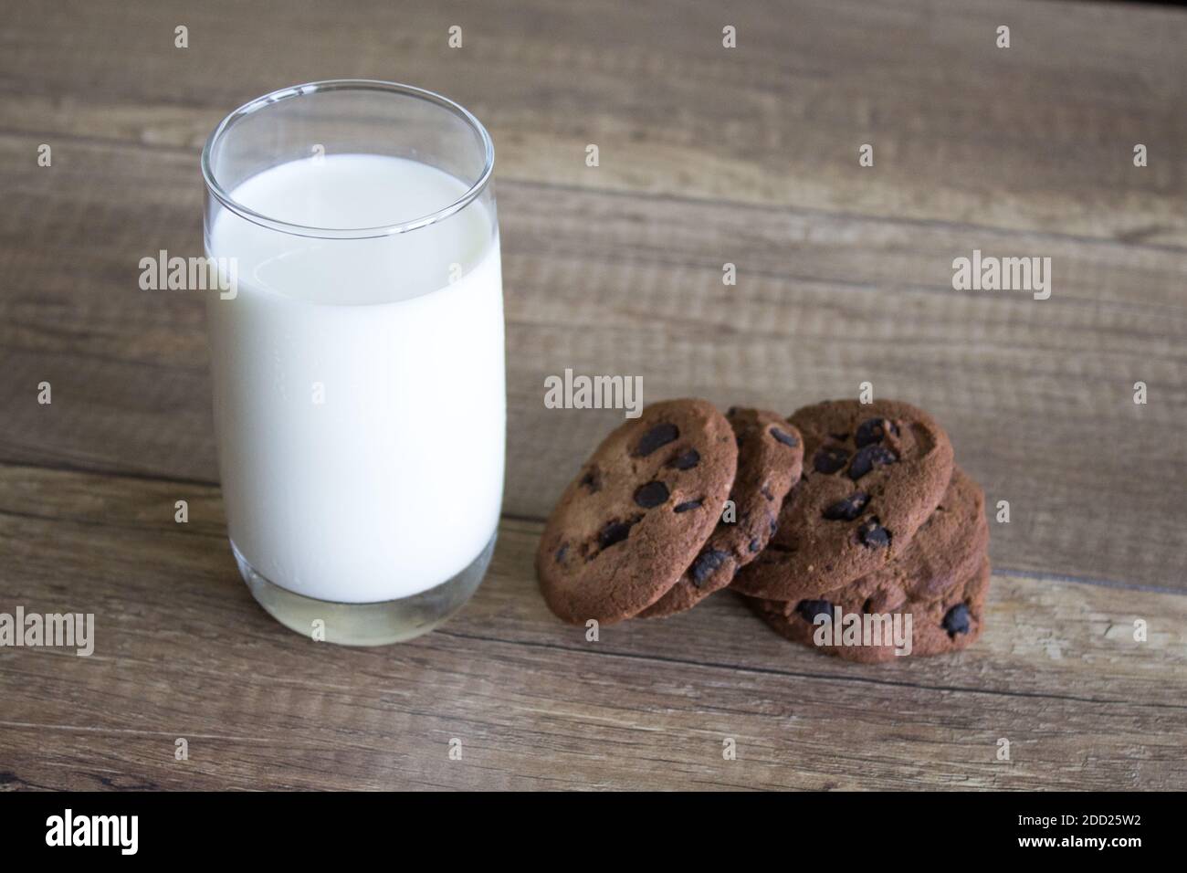 Cookie and Milk, Chocolate Cookies with Milk Stock Photo Alamy