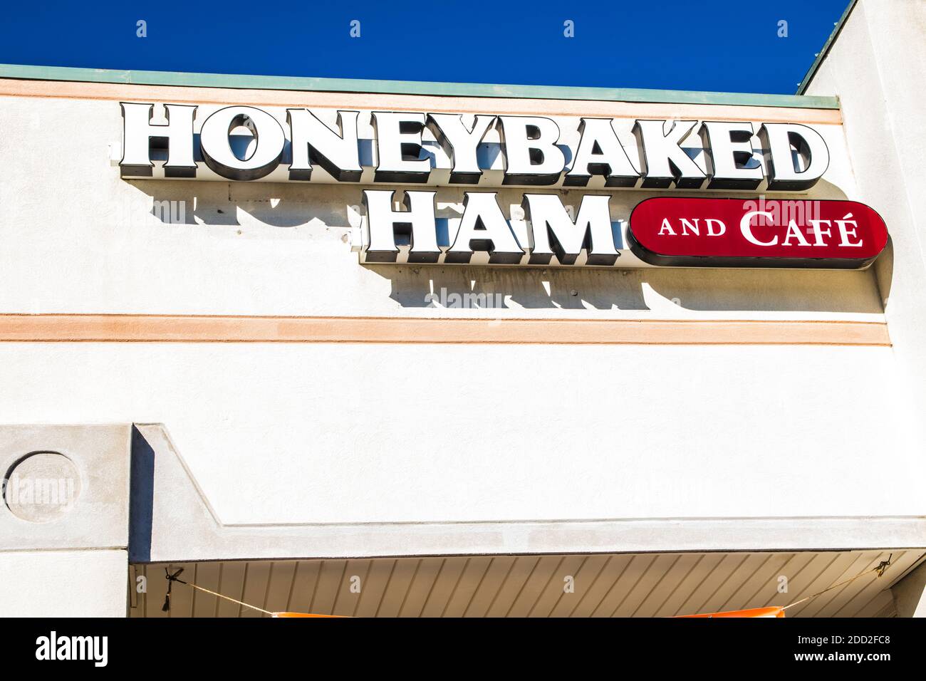 Augusta, Ga / USA 11 20 20 Honey Baked Ham restaurant building sign