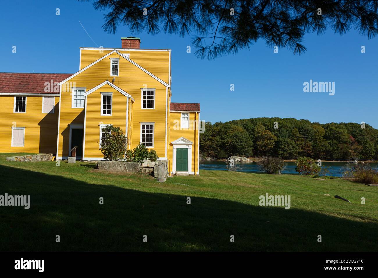 A view of the Wentworth Coolidge Mansion Portsmouth New Hampshire on a sunny, cloudless autumn day. It is a National Historic Landmark. Stock Photo