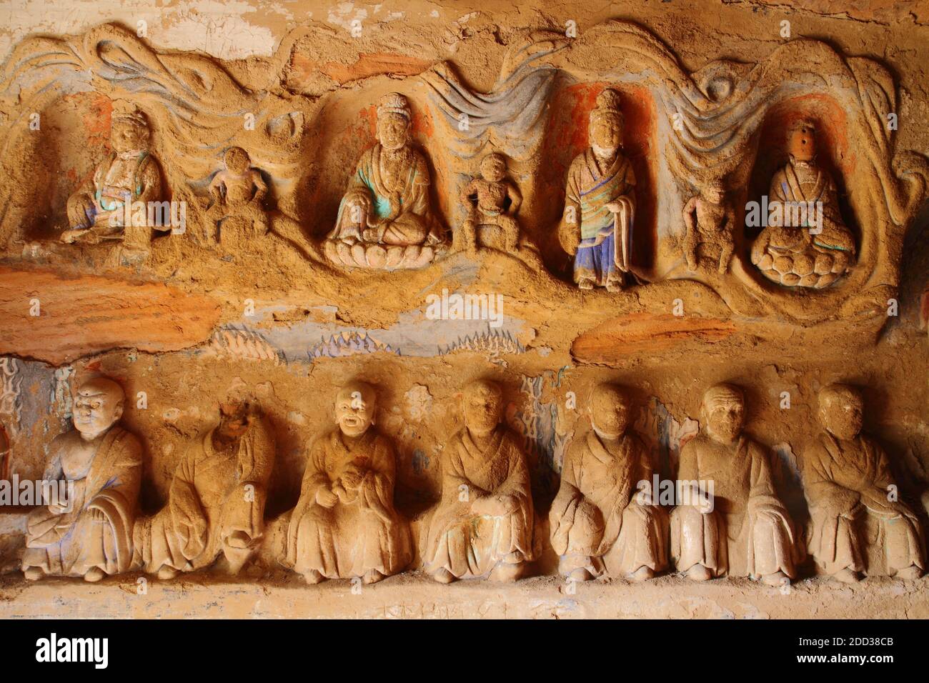 Jingchuan county in gansu province south cave temple Stock Photo