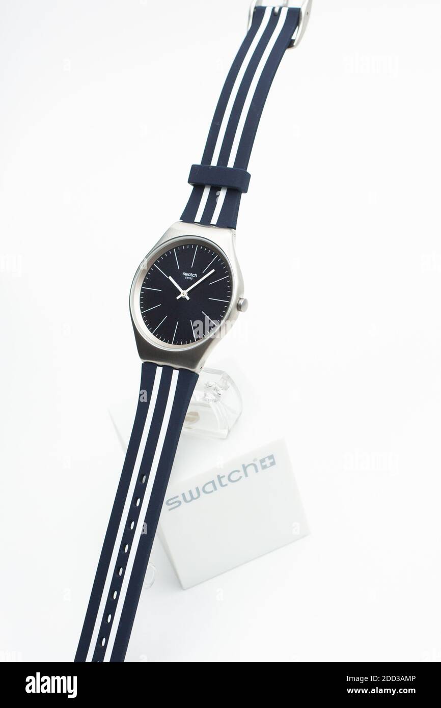 Swatch Darkony YYS4006AG | Swiss Sport Colombia - Tienda Online