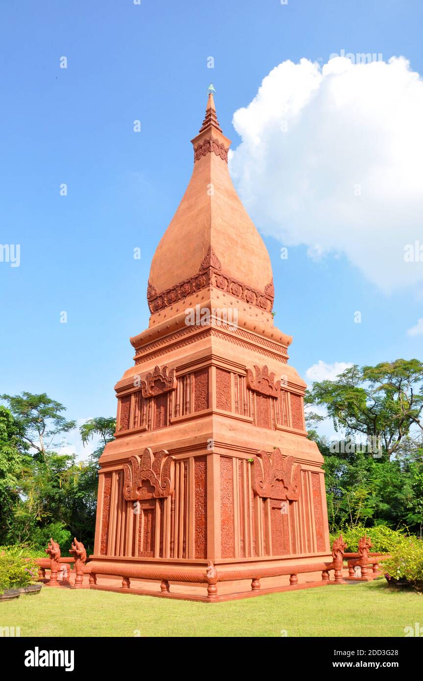 Ancient stupa in Thailand - southeast asian architecture Stock Photo