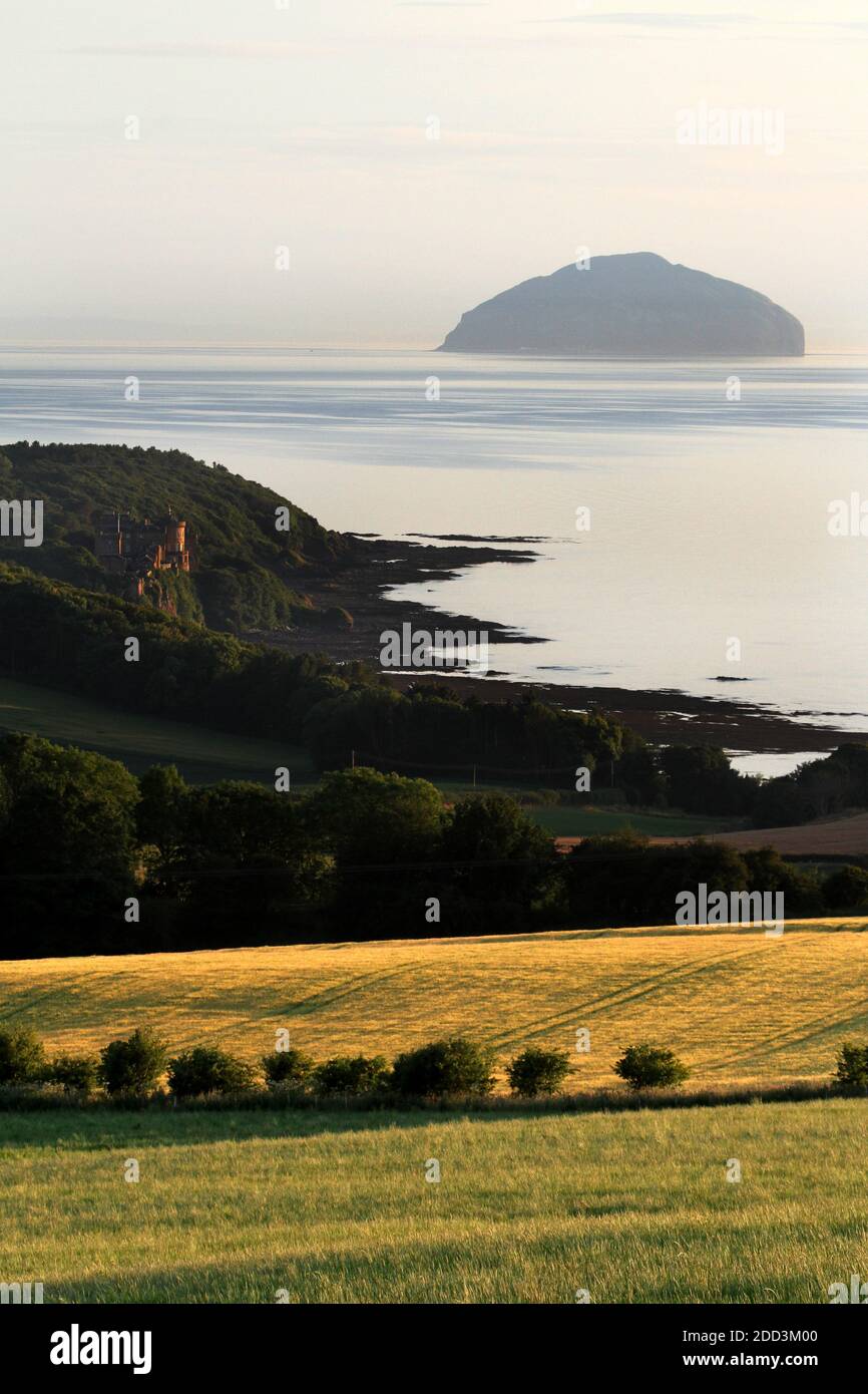 Ayrshire Carrick Culzean Castle & Ailsa Craig, Scotland, UK. View over the Ayrshire Coastline toward Ailsa Craig with Culzean Castle and the foreground Stock Photo