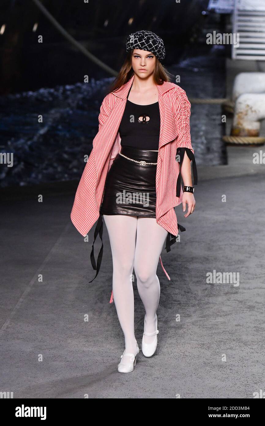 Barbara Palvin Victorias Secret 2022 Runway