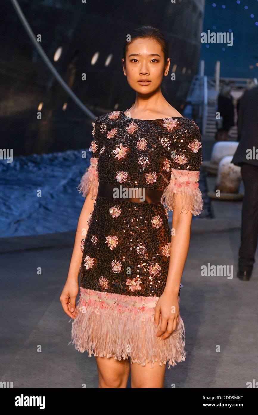 Chutimon Chuengcharoensukying attends the Chanel Cruise 2018/2019