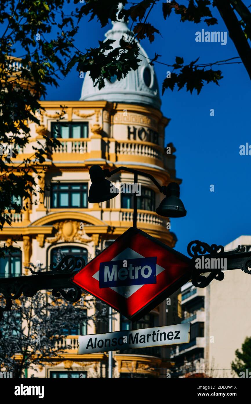 Alonso martinez hires stock photography and images Alamy