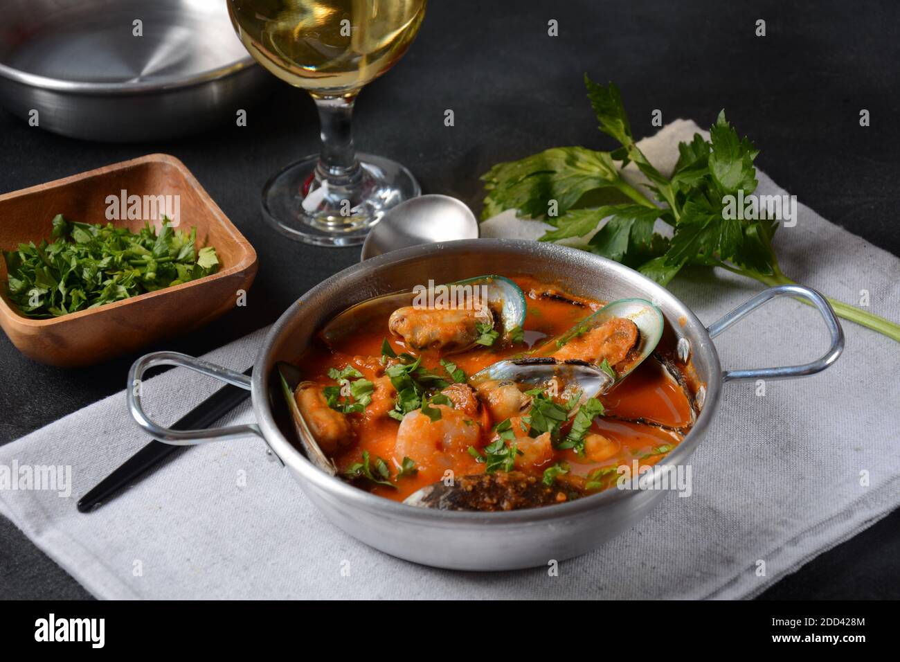 French seafood bouillabaisse soup/fish stew Stock Photo Alamy
