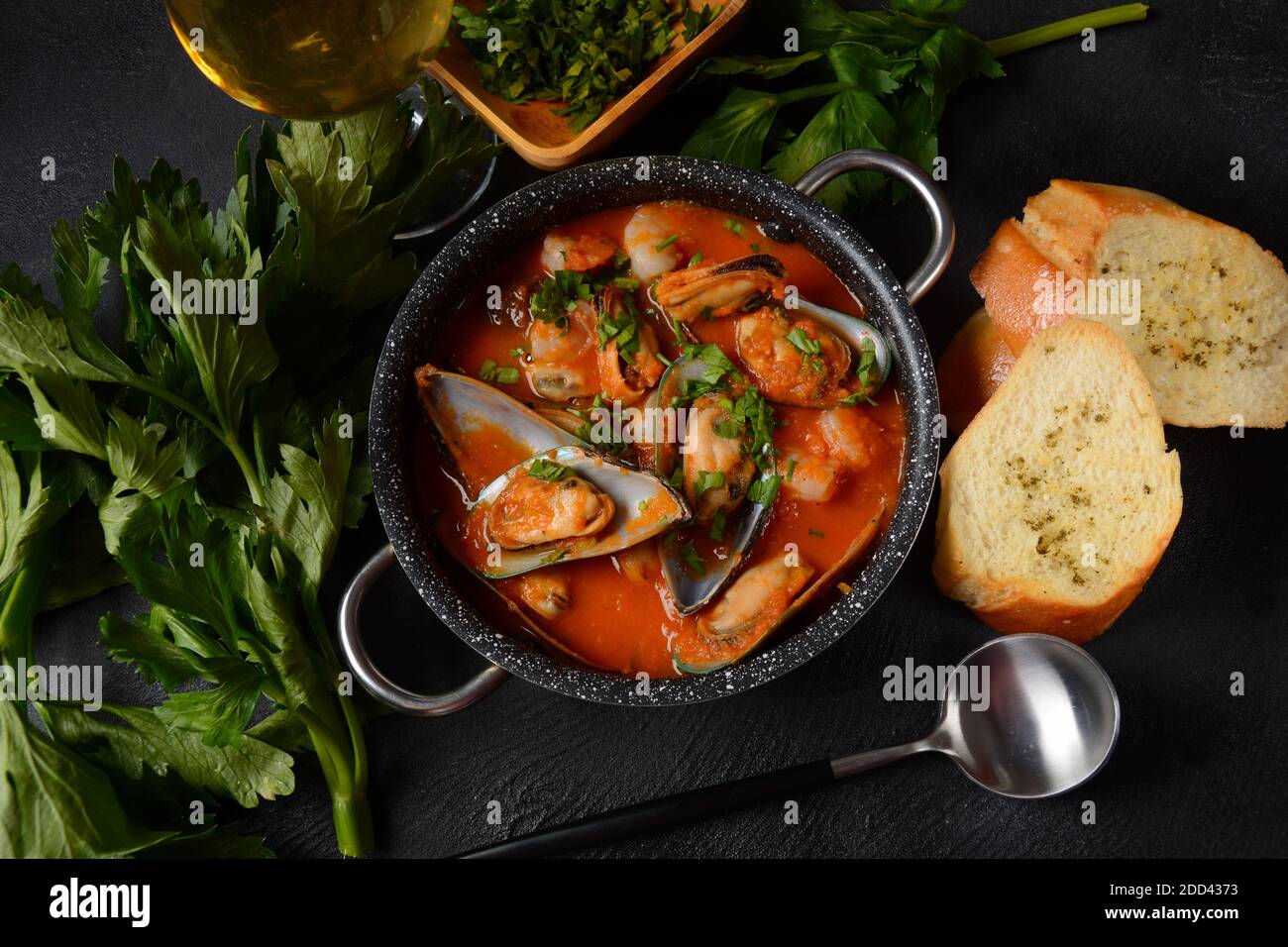 French seafood bouillabaisse soup/fish stew Stock Photo Alamy