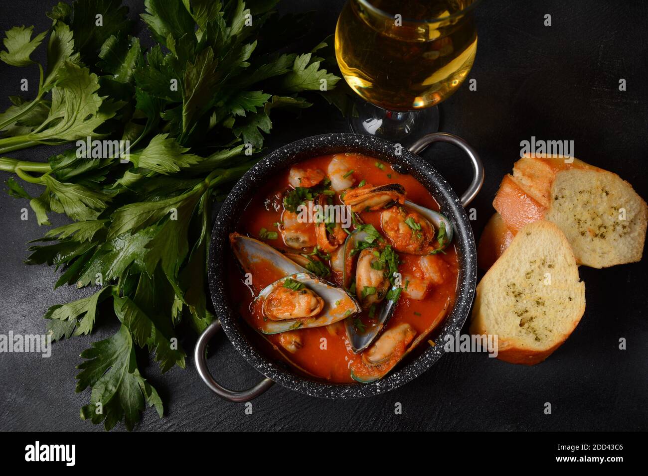 French seafood bouillabaisse soup/fish stew Stock Photo Alamy