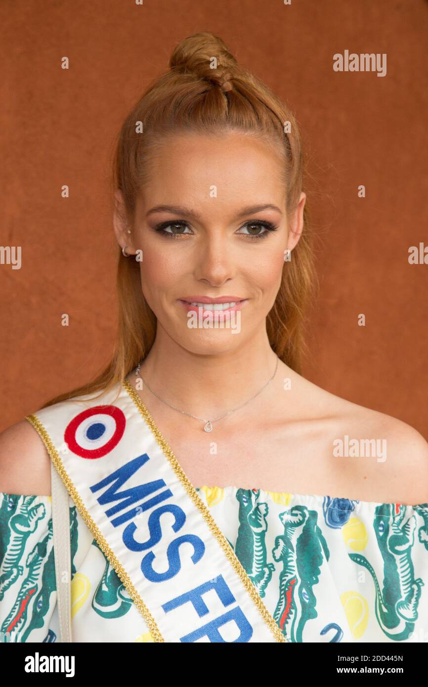 Maeva Coucke Miss France 2018 at the Village during his last match