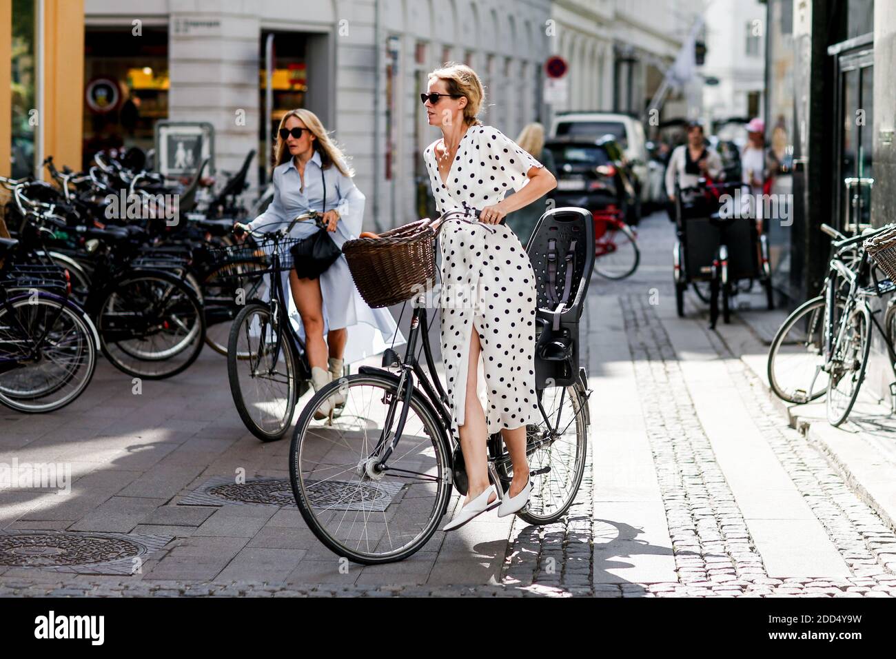 Street style, Cecilie Thorsmark arriving at Blanche spring summer 2019  ready-to-wear show held at Ostergade, in Copenhagen, Denmark, on August 7,  2018. Photo by Marie-Paola Bertrand-Hillion/ABACAPRESS.COM Stock Photo -  Alamy