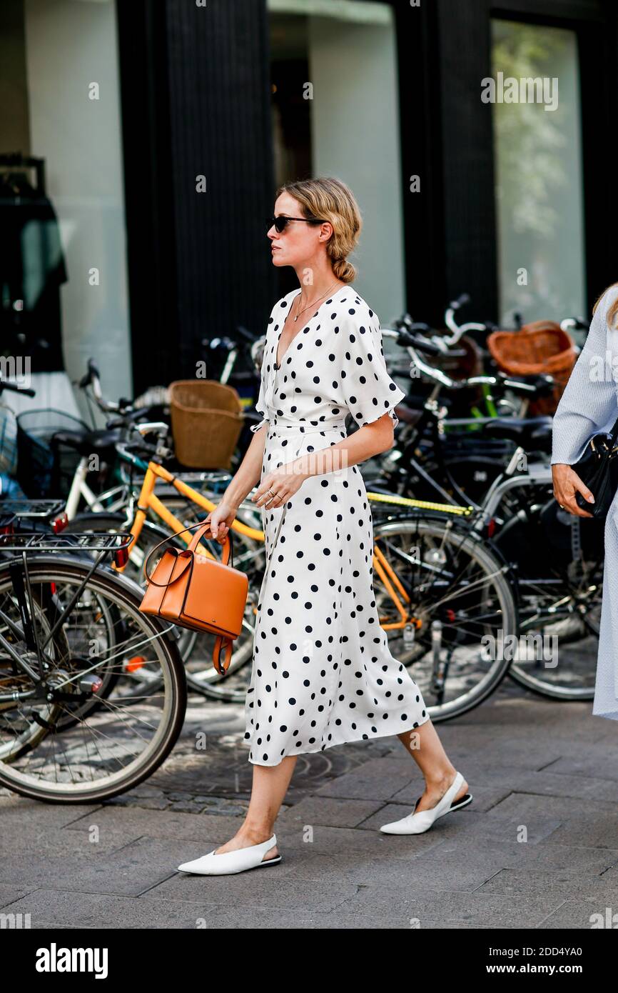 Street style, Cecilie Thorsmark arriving at Blanche spring summer 2019  ready-to-wear show held at Ostergade, in Copenhagen, Denmark, on August 7,  2018. Photo by Marie-Paola Bertrand-Hillion/ABACAPRESS.COM Stock Photo -  Alamy